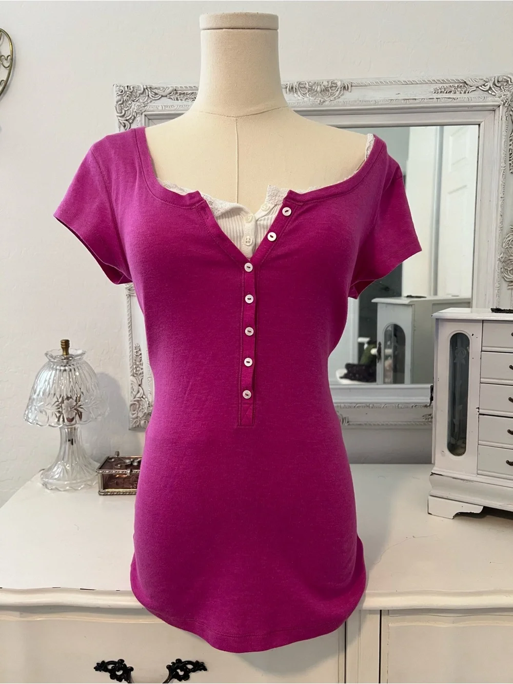 vintage fitted pink henley short sleeve top - Picture 2 of 5